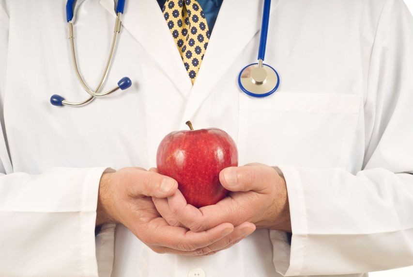 doctor-with-apple